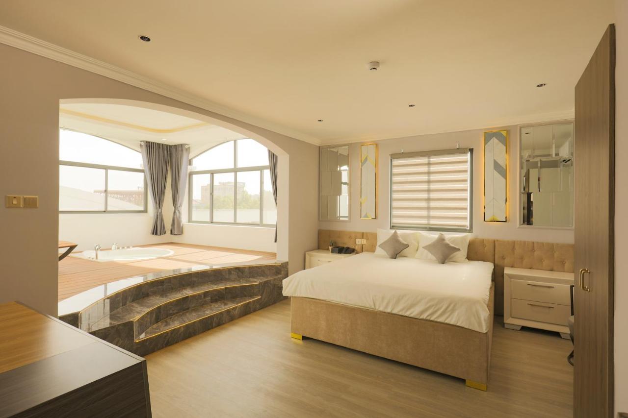 Phuoc Hung 3 Hotel Vĩnh Long Εξωτερικό φωτογραφία